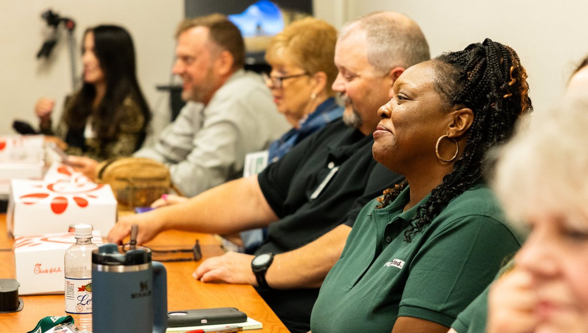 𝗖𝗲𝗹𝗲𝗯𝗿𝗮𝘁𝗶𝗻𝗴 𝗢𝘂𝗿 𝗠𝗲𝗺𝗯𝗲𝗿𝘀

October marks National Cooperative Month - an opportunity to recognize the people who drive our co-op forward: You! 

As a not-for-profit cooperative, we appreciate and value our members.