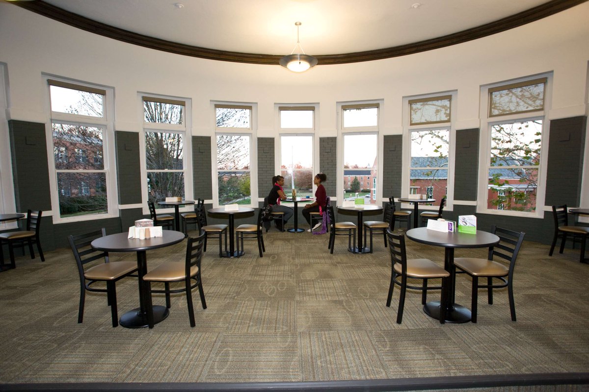 It's International Coffee Day, and the baristas at 1828 Cafe are always brewing up something tasty! Whether it's a pumpkin spice latte, your favorite Starbucks drink, or even a fresh fruit smoothie, there's sure to be something on the menu that'll fuel your next study session!