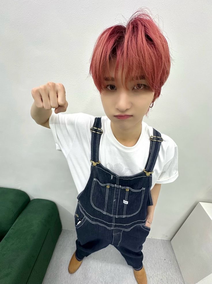 YaoiHyungMaster's tweet photo. ☆ Rock Paper Scissors!
(。•̀ᴗ-)و ̑̑✧
#DAY_ANDSELCADAY #DAY_ANDSD
#Day_and_selcaday
#YEONWOO #NOWZ #DASD https://t.co/ShLp6cGbIi