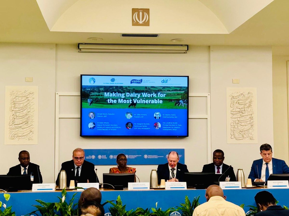 FIL_IDF's tweet photo. 🌍 Day 2 at #FAOGlobalLivestockEvent
🧭 FIL-IDF joins global partners to spotlight dairy’s role in resilience & sustainability.
💬 Gilles Froment: “You can’t go green if you’re in the red.”
📈 Innovation, trade & science-based solutions lead the way.
#IDFDairyVoice #PDDS https://t.co/YWBv0gNc27