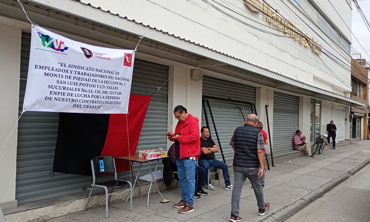 PrensaMomento's tweet image. #NoticiasalMomento 🚨 Trabajadores del Nacional Monte de Piedad toman instalaciones 🏦 exigiendo cumplimiento de acuerdos pendientes.💥 #ProtestaLaboral #MéxicoEnAlerta

periodicoelmomento.com/toman-trabajad…