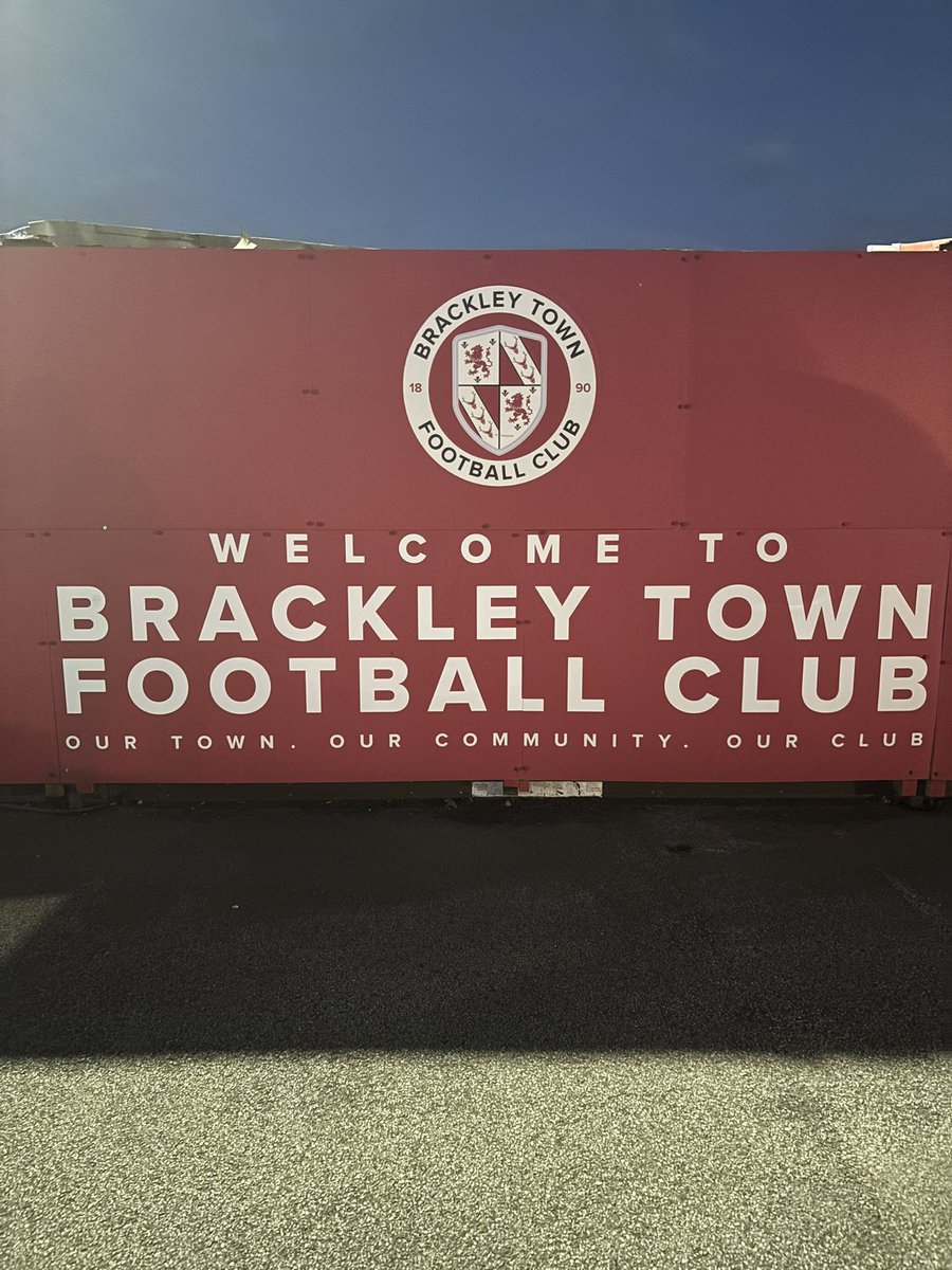 Peter Smallwood ๐ฌ๐ง๐บ๐ฆ (@smallwoodcorner) on Twitter photo First class performance tonight <a href="/WealdstoneFC/">Wealdstone FC</a> a well deserved three points on the road at <a href="/BrackleyTownFC/">Brackley Town FC</a>. 
<a href="/TheSamCox/">Samuel Peter Cox</a> ๐๐๐ First class performance tonight <a href="/WealdstoneFC/">Wealdstone FC</a> a well deserved three points on the road at <a href="/BrackleyTownFC/">Brackley Town FC</a>. 
<a href="/TheSamCox/">Samuel Peter Cox</a> ๐๐๐