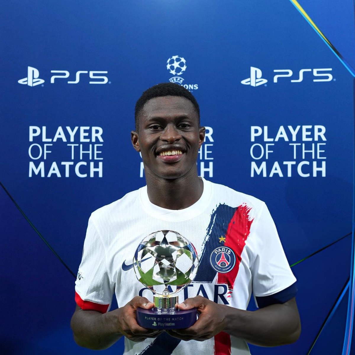 PSG_Report's tweet image. Nuno Mendes is voted Player of the Match vs. FC Barcelona.

Congratulations, Nuno. #UCL | #FCBPSG 👏✨🇵🇹