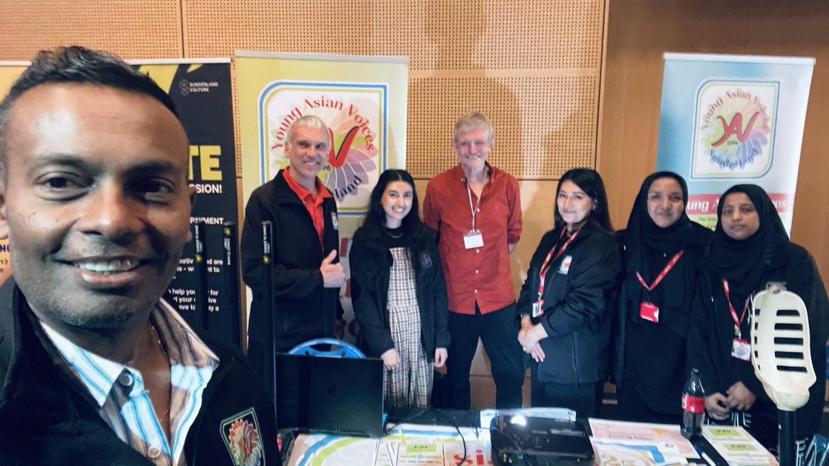 YAV_Sunderland's tweet photo. 🌟 Day 2/3: @sunderlandcol Freshers Fair @ The Bede Campus🌟
🙌🏽Great to connect with many young people and share the exciting volunteering and sports team opportunities within our charity🤩
Great Partnerships and Thank you to everyone who stopped by our YAV Stall👏🏽🎉 #YAV96 https://t.co/gUOtPS1QNf