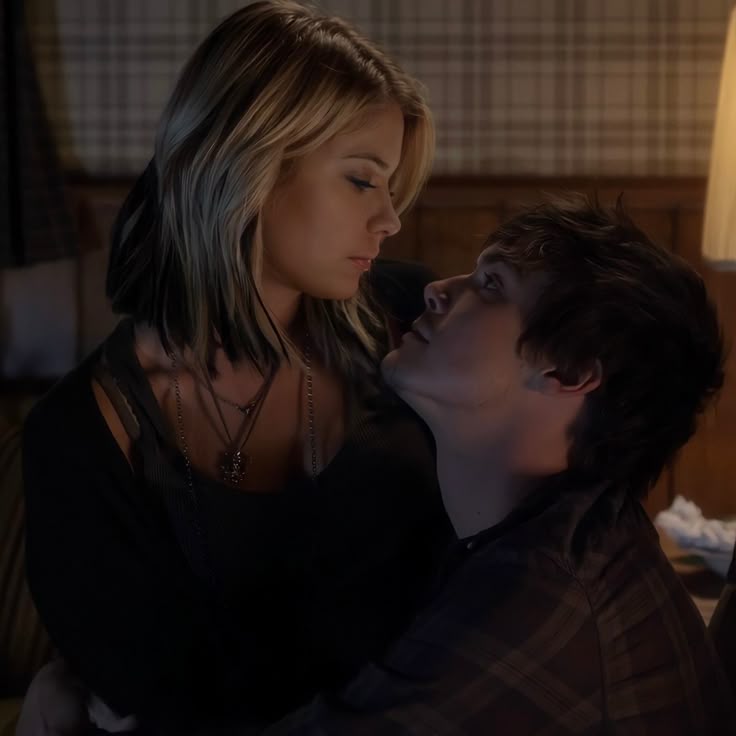 MissBlackstairs's tweet image. Reencuentro Haleb❤️💖
Ayer estaba tan enferma que no vi esto a tiempo. Pero hoy me encontré con la sorpresa.
#Haleb #prettylittleliars