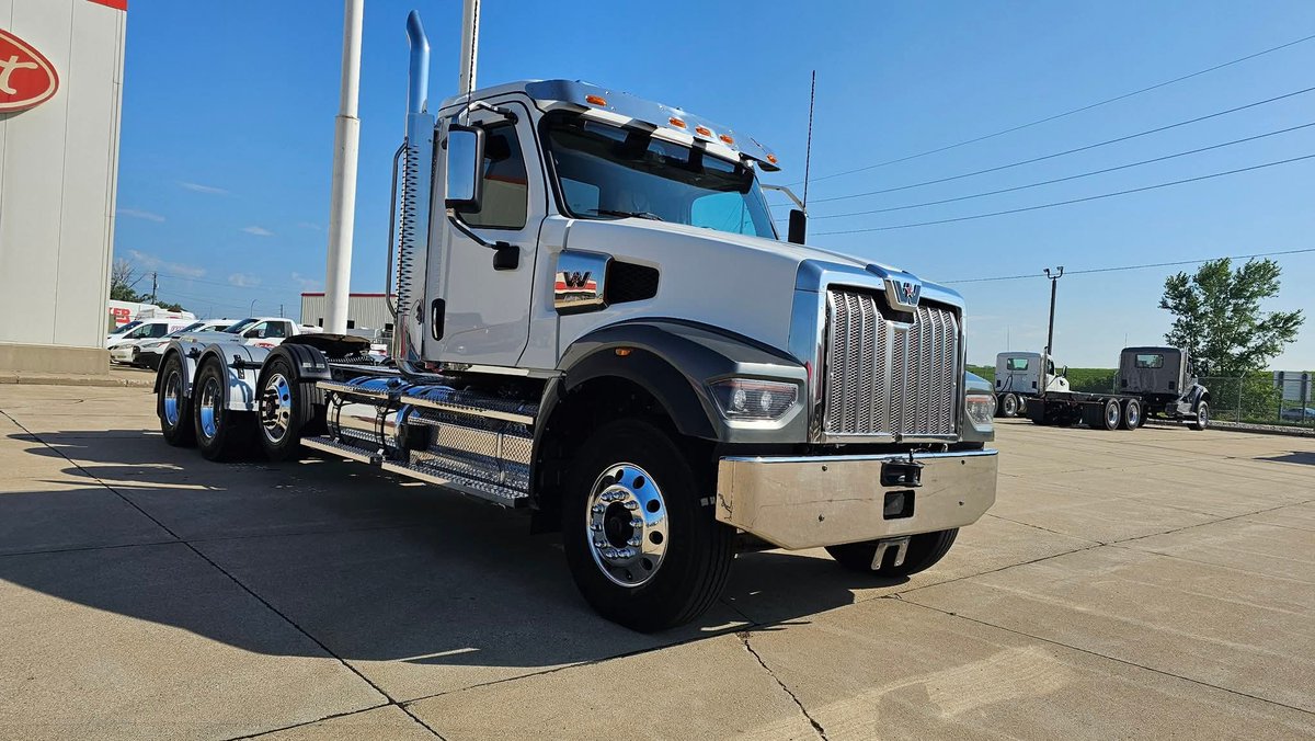 Official_Alric's tweet photo. @NotABBWLover 2022 WESTERN STAR/AU 4900 Avaliable For Sale &amp; Rent...
Contact Alric on WhatsApp: +1 (732) - 926 - 4445 / Send me a Dm on here...
Thanks and have a great day! https://t.co/cXAbpl6vaB