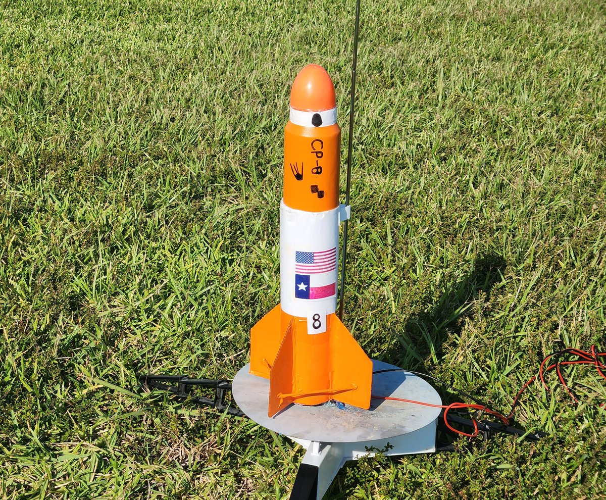 BrazosAerospace's tweet photo. Vertical! 

(live in 1 hour-ish) https://t.co/J6lGZpjdIV