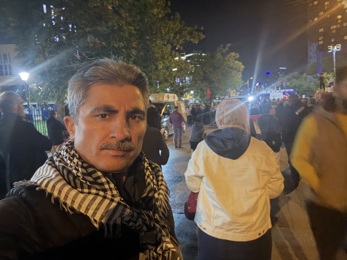 Karınca misali bizimde tarafımız belli olsun kahrolsun İsrail