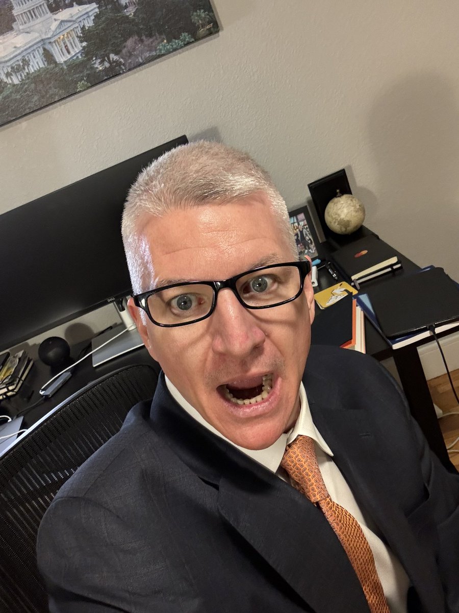 Think news… if the news had ADHD and only lasted 25 seconds. Not Anderson Cooper tonight at 6pm PST 🍿

#NotAndersonCooper #Parody #Satire #ComedyReels #FunnyNews #SpoofNews #ComedyTok #ForYou #FYP