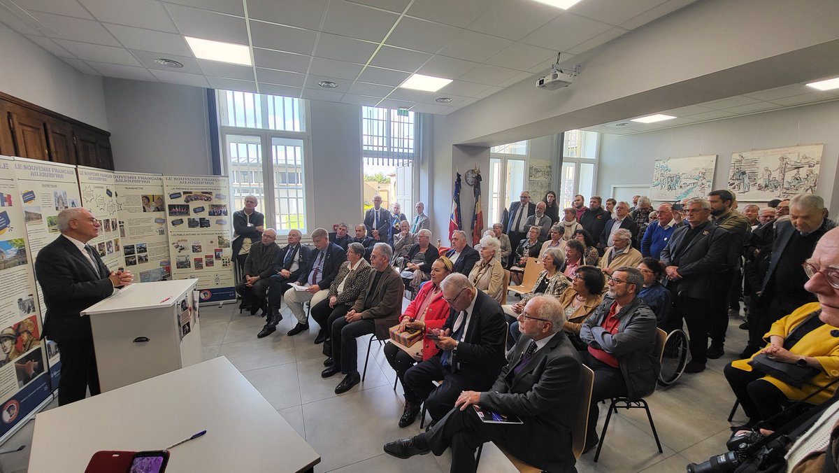 MichelFEHR_COM's tweet photo. C'est fait, @SF_Siege vient de signer une Convention avec la #regiongrandest qui permettra aux alsaciens et mosellans enrôlés de force dans l'armée allemande, en 1942, de bénéficier de la mention "Mort pour la France". 

Un beau moment solennel. https://t.co/wXXqAn6JMw