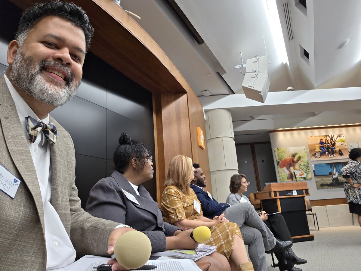This a.m. was proud to represent <a href="/Kellogg_CC/">Kellogg Community College</a> on a #workforce panel at <a href="/WK_Kellogg_Fdn/">WKKF</a>. Joined by several exceptional leaders as we chatted about barriers, opportunities and HOPE. KCC and all team members are going 💯 to love them across their respective finish line. #WatsUpAtKCC