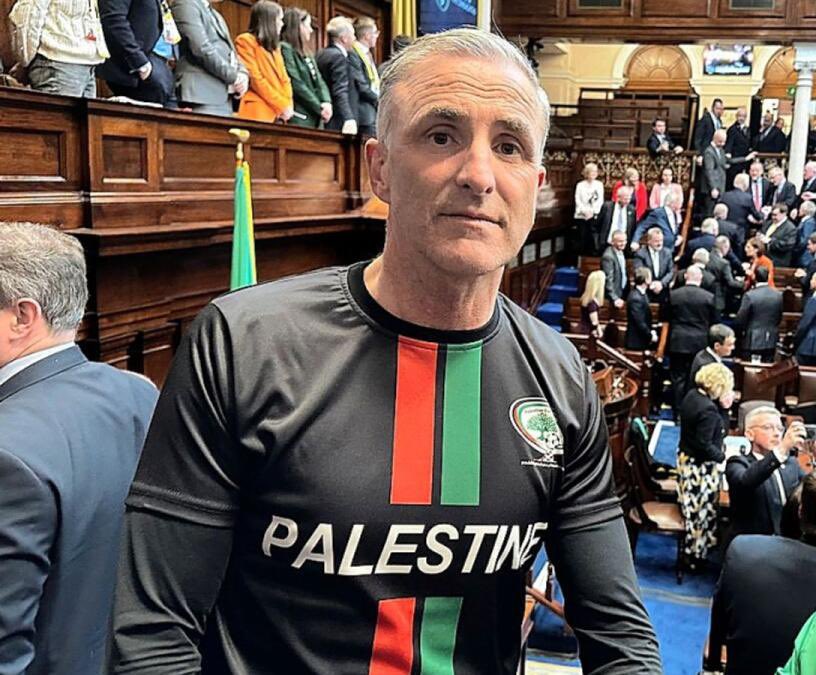 Solidarity with all those on the #GlobalSumudFlotilla who have been kidnapped - including our comrade Seanadóir Chris Andrews

Carrying medical supplies for the children of Gaza their interception is a clear breach of international law, including the Fourth Geneva Convention