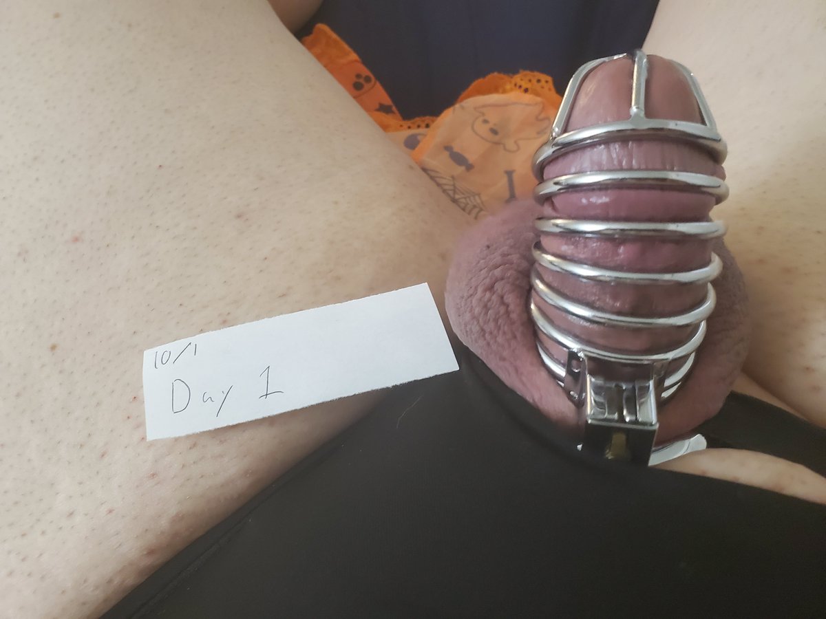 sometimesNiki2's tweet photo. Locktober 2025 day 1
#locktober #cd #crossdressing #feminization #sissyslut #clitty #chastity #sissy #femboy #chastitycage #sissygirl #locked #fetish #feminization https://t.co/t6rLeOIff7