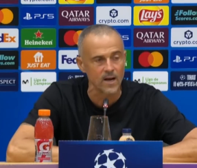 BarcaUniversal's tweet photo. ‼️ Luis Enrique: "I would like to thank FC Barcelona for the gesture they have made with the donation of their shirts to auction and raise funds for the Fundacion Xana." ❤️ https://t.co/phSGBlyekV