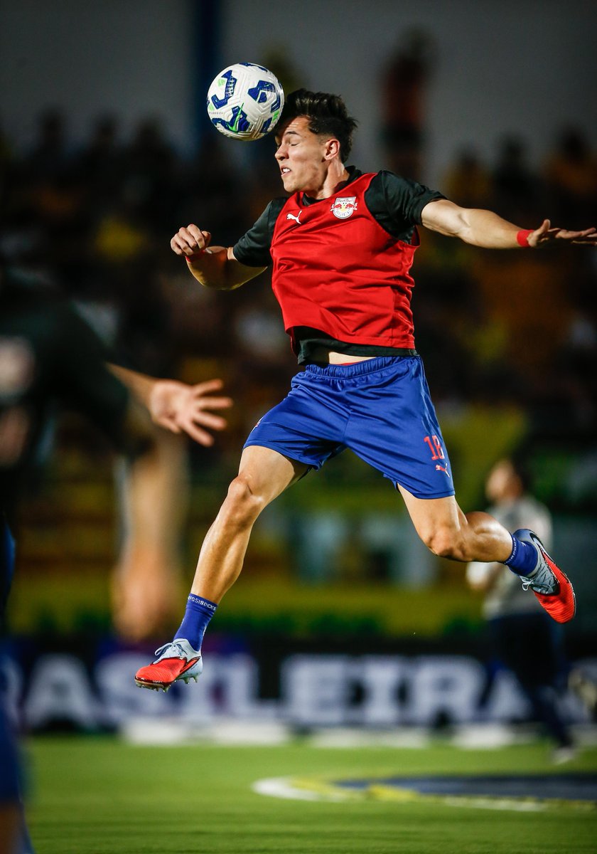 RedBullBraga's tweet image. Aquecimento do Braga! 🔥⚽️

📸Ari Ferreira 

#RedBullBragantino #ForçaInterior