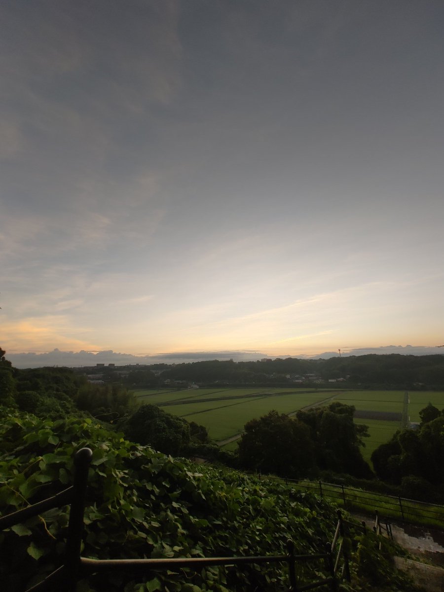 🌟皆さん🌟
🌟おはようございます🌟

🌟不運の原因を探す人は不運になり、幸運の原因を探す人は幸運になる

🌟今日も時間大切に🌟