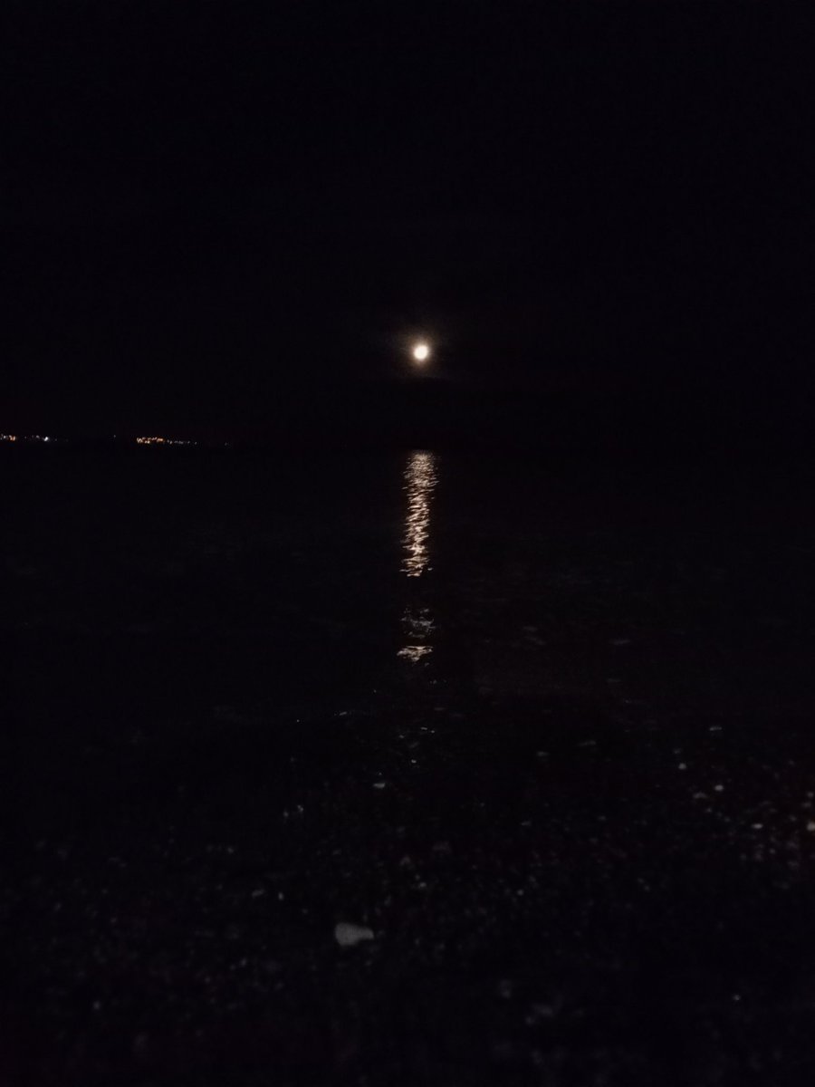 Size yalnızlığı anlatamam ama gösterebilirim..