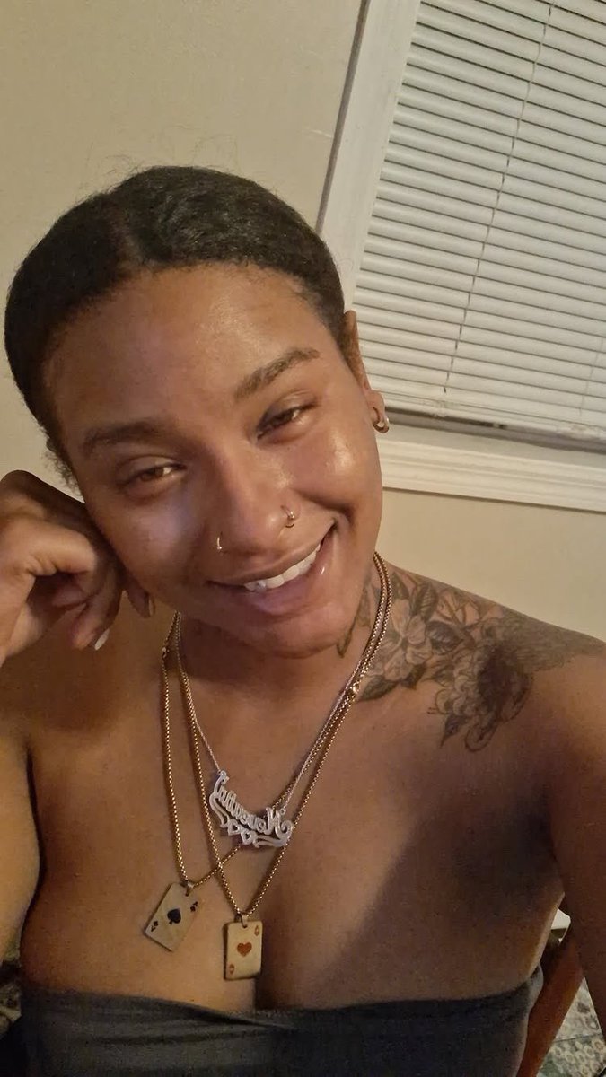 Tiabeaniee tweet media