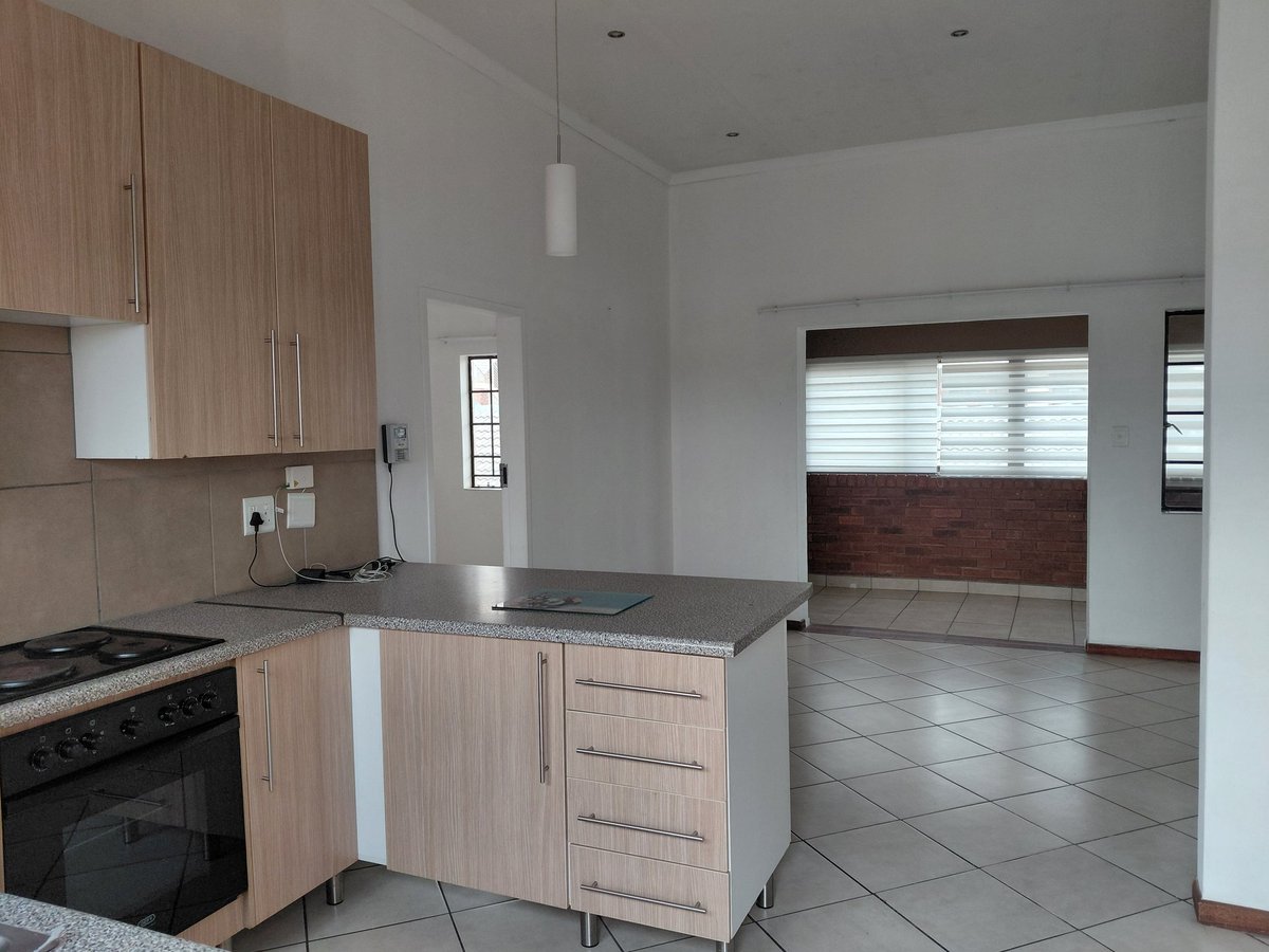 Time4Azania's tweet photo. 💰R1 250 000.00
📍Forte,Sagewood, Midrand 
🏠 3 Bed , 2 Bath 
📞 0658586349 https://t.co/dugt8xwoiL
