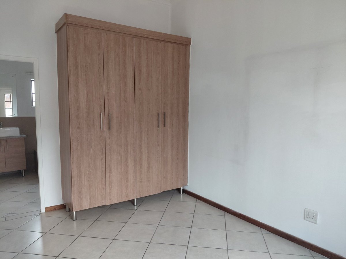 Time4Azania's tweet photo. 💰R1 250 000.00
📍Forte,Sagewood, Midrand 
🏠 3 Bed , 2 Bath 
📞 0658586349 https://t.co/dugt8xwoiL