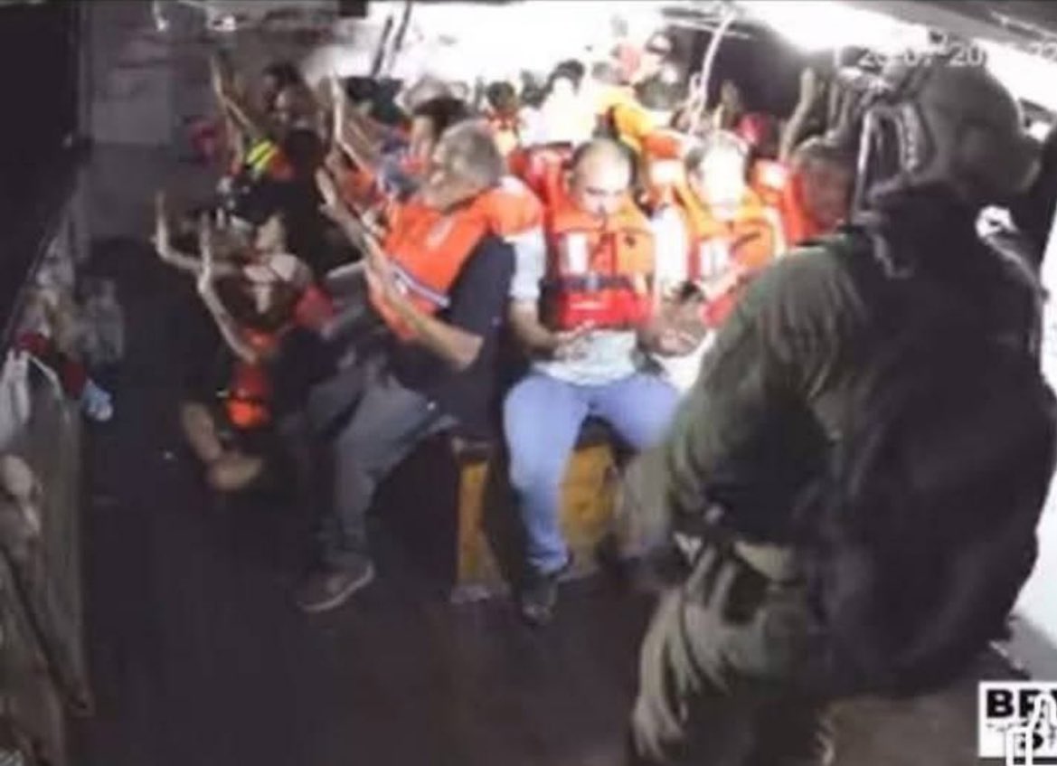 8 Milyar kişinin yaşadığı Gezegende  

Elleri bağlamış İsr@il 497 kişiye ne yapacak diye bekliyoruz. . 

Dünyanın en korkak milletinin
dünyayı alaya aldığı  en AŞAĞILIK  çağdayız. .

Yazıklar olsun. . .  #SumudFilosu #FreePalestine