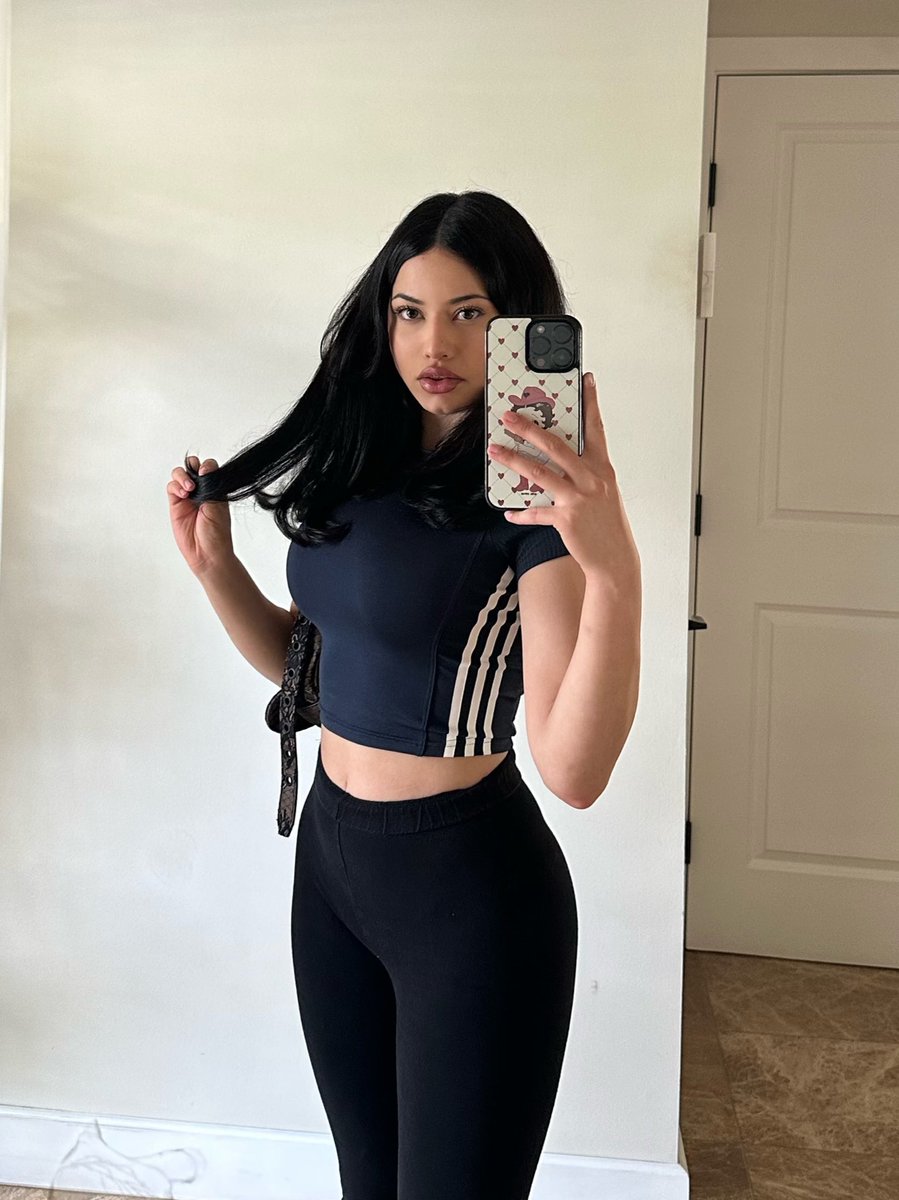 joyce ⋆｡°✩ tweet media