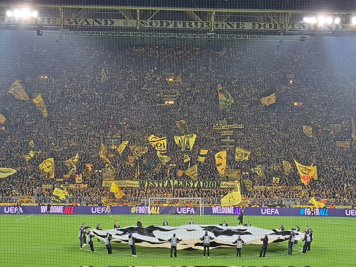 SjoerdVVV's tweet image. ¡Noche de Champions!

Europapokal in Dortmund.