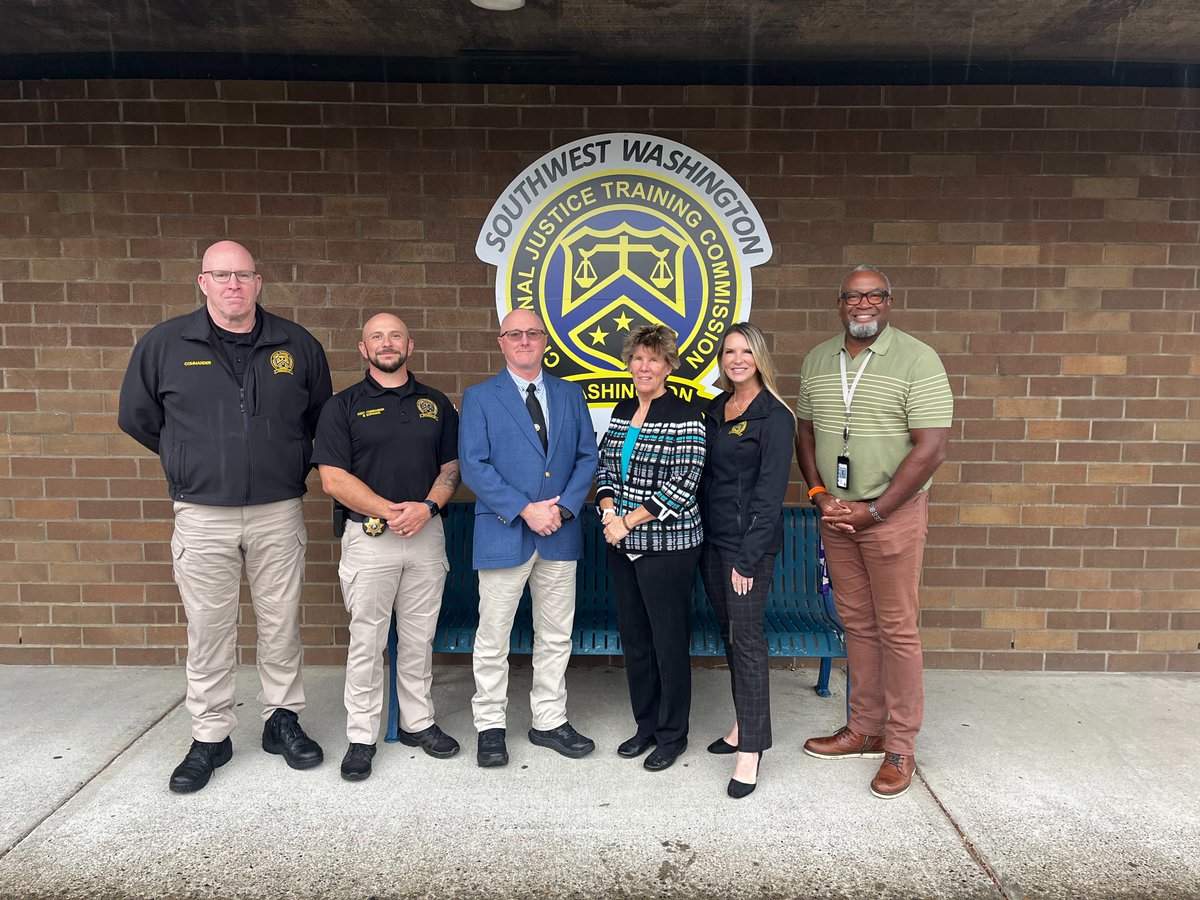WSCJTC's tweet image. Accreditation in action ✅
IADLEST visited our SW Regional Campus in Vancouver for an on-site inspection as part of our mission to have all WSCJTC academies accredited.
Results coming soon. Learn more: bit.ly/4gj7f1N

#WSCJTC #LawEnforcementTraining #PublicSafetyWA