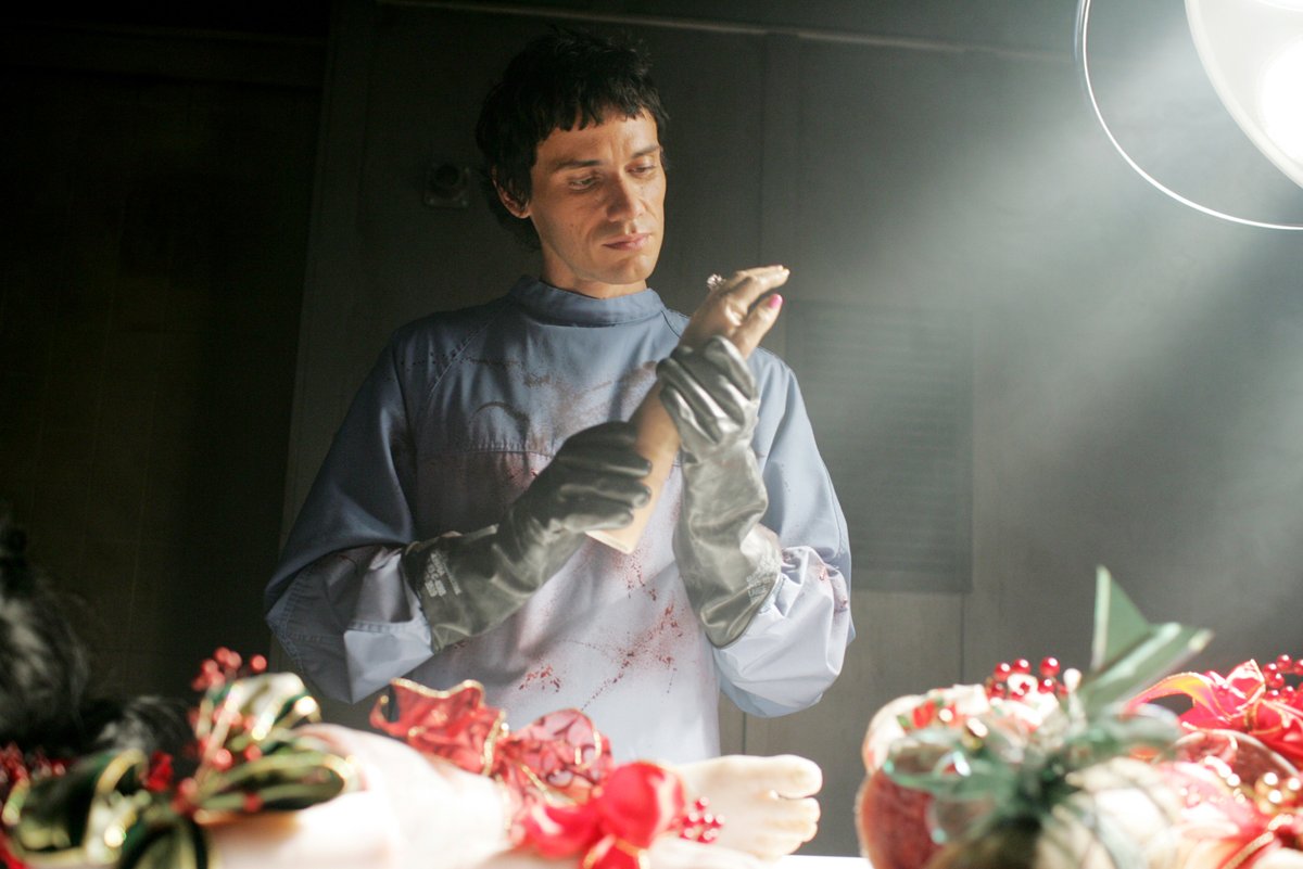 paramountplusbr's tweet image. HÁ 19 ANOS DEXTER ESTREIAVA PELA PRIMEIRA VEZ NA TV! Vendo essas imagens quem diria que nosso Dex ia m0rrer e ressuscitar? 🥹

E você? Lembra dessa estreia ÉPICA? 🔪 #Dexter #MichaelCHall #DavidZayas