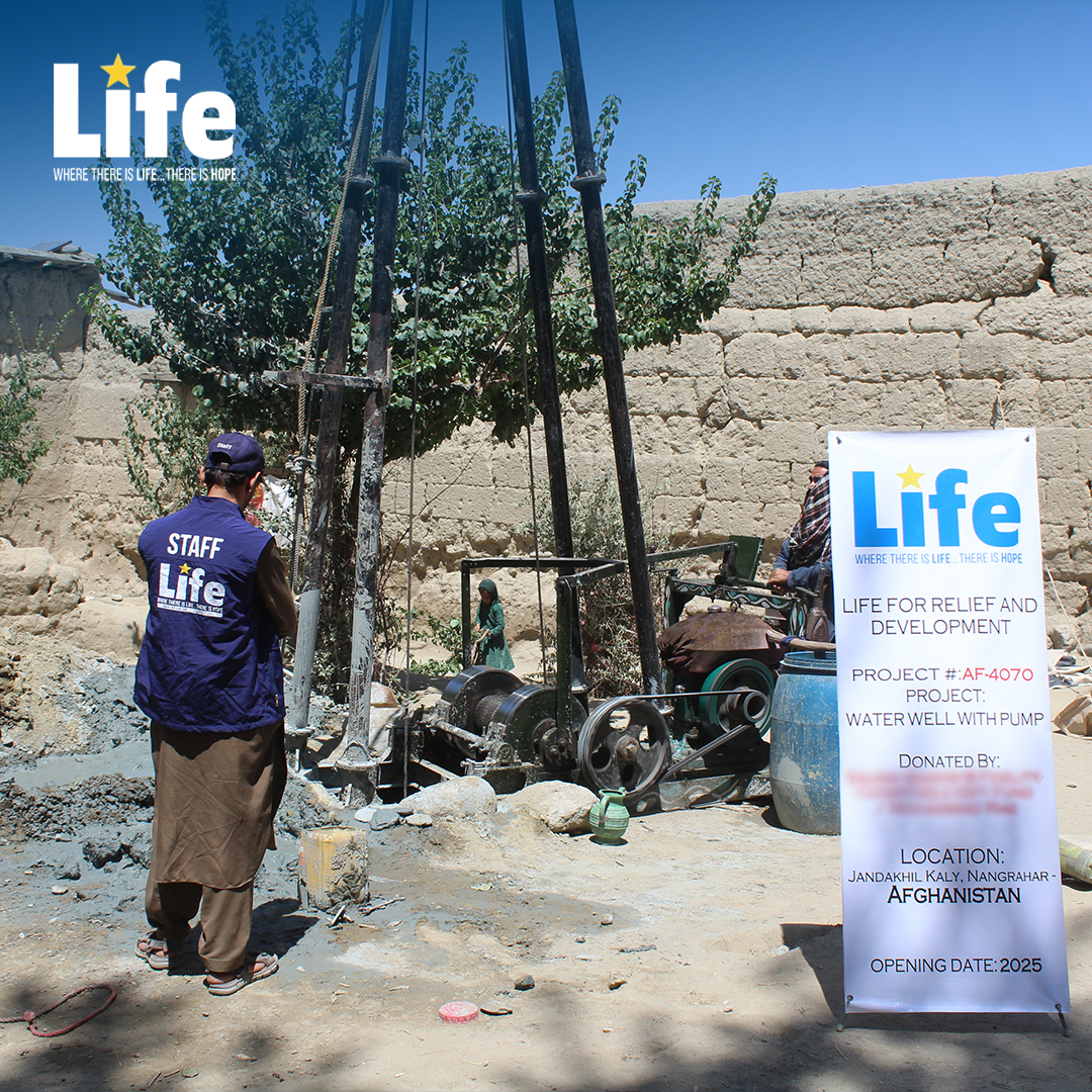 LIFEforRELIEF's tweet image. Villagers in Afghanistan were hundreds of meters away from clean water, until the LIFE well was constructed, with your help, ending the suffering of 119 people and giving them hope.

donation.lifeusa.org/product/135234…

Life for Relief and Development

#CleanWater #HumanitarianRelief  #LIFE