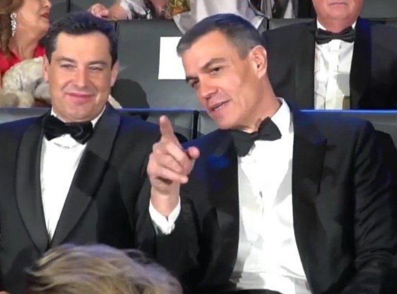 - Moreno, mira cómo va a defender la fragata. 
- Qué fragata?
- La de mi tercera pata.
