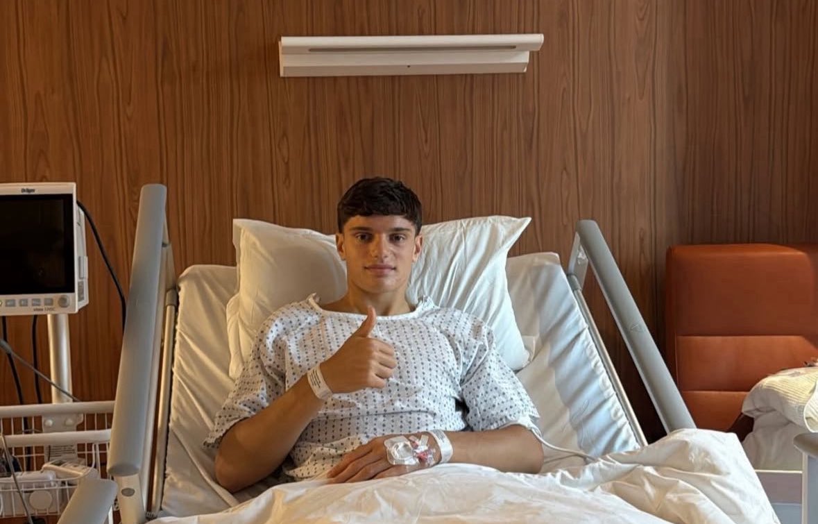 FabrizioRomano's tweet image. ❤️🇮🇹 Liverpool centre back Giovanni Leoni: “Surgery done. I will be back soon!”.