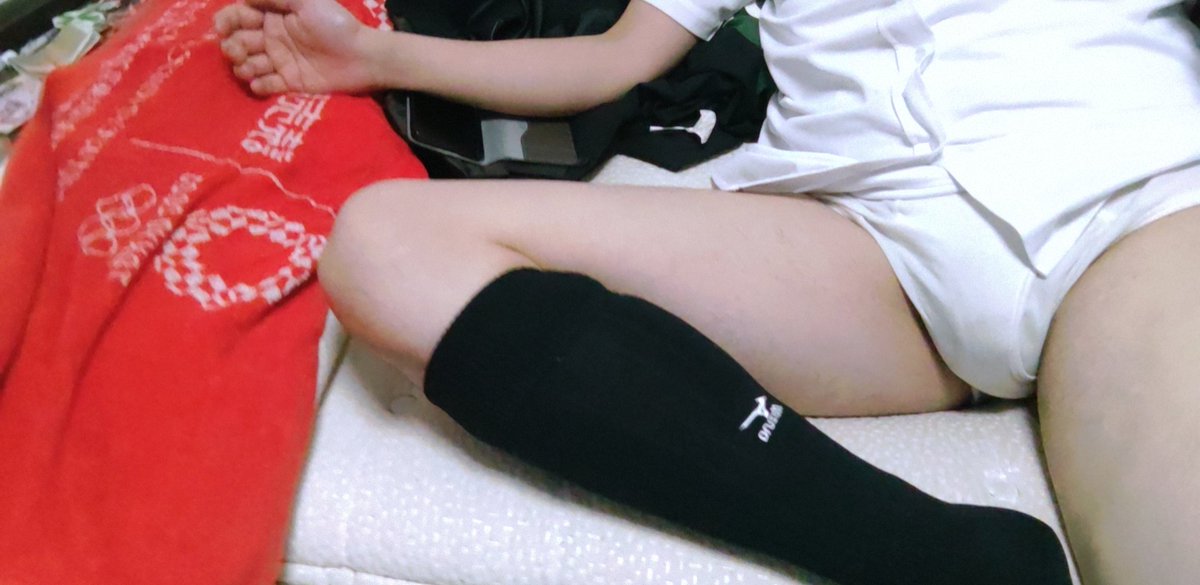 白ソックスがなかったから、黒のサカスト

ブリーフ