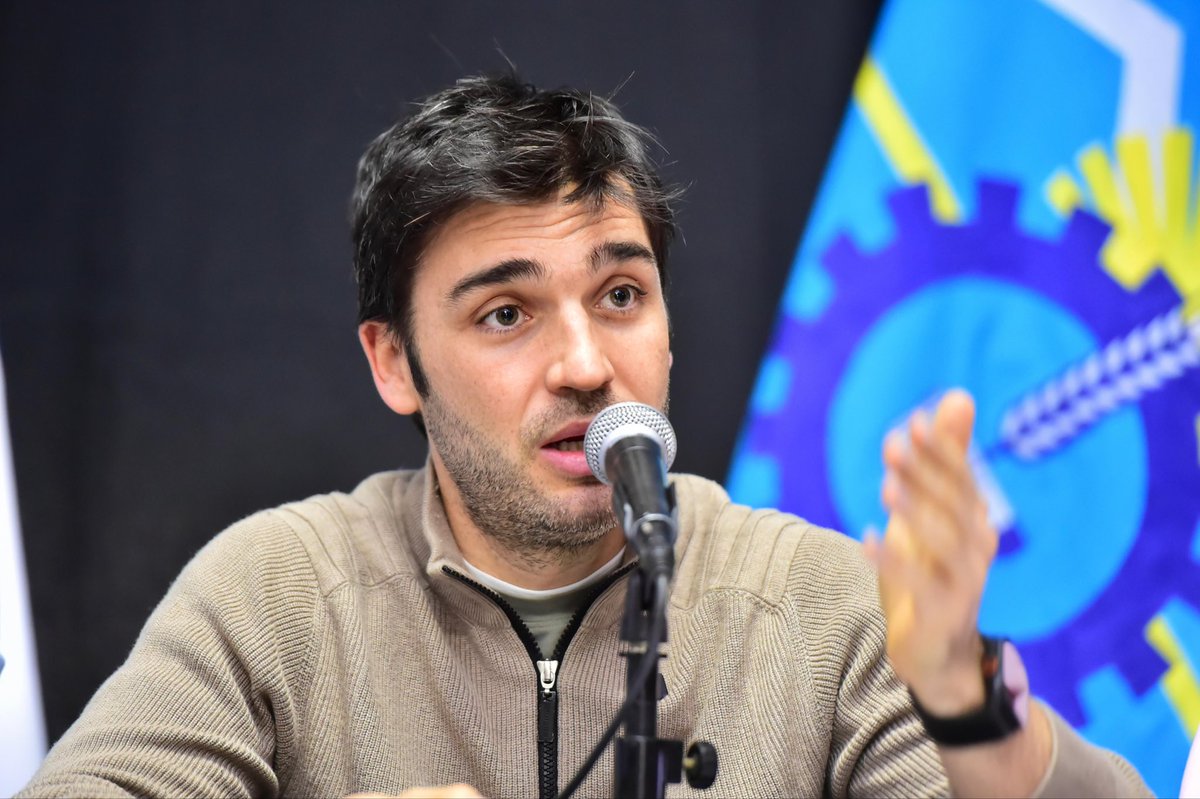 TRANSFORMAMOS DEUDA EN OBRAS FUNDAMENTALES PARA TODOS LOS COMODORENSES

Durante años, la repavimentación de la Ruta 3, y el enrocado del Cerro Chenque en Comodoro Rivadavia, fueron solo promesas incumplidas. Hoy, con una inversión cercana a los $9.000 millones, estamos dando el