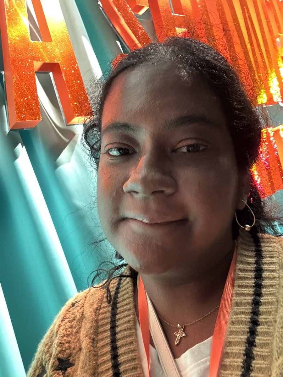 ThePopFlop's tweet image. Julie Ragbeer attended Taylor Swift’s ‘The Life of a Showgirl’ release event in NYC.