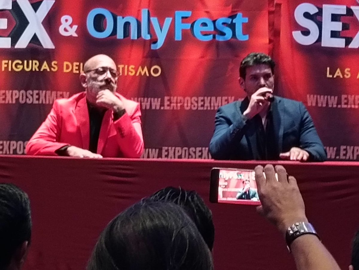 Invenciblenet's tweet photo. Estamos en la rueda de prensa de la #exposexmex & #onlyfest evento que se llevará acabo el 4 y 5 de octubre en el Centro de Convenciones Tlatelolco, CDMX
#invencibleradio #radioonline #invenciblemagazine #porno #entretenimientoparaadultos https://t.co/fXDXZL9pxq
