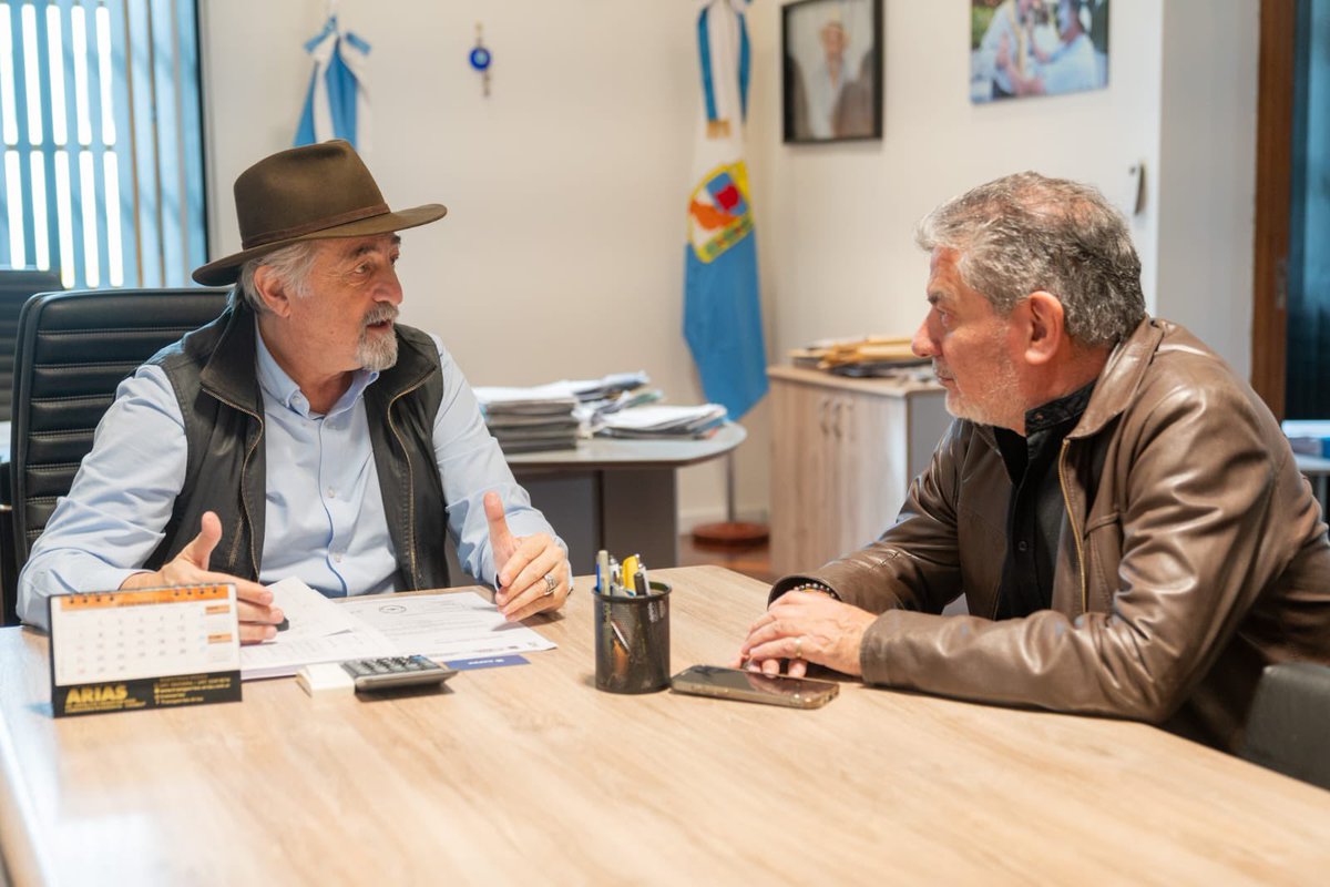 Camioneros Radio tweet media