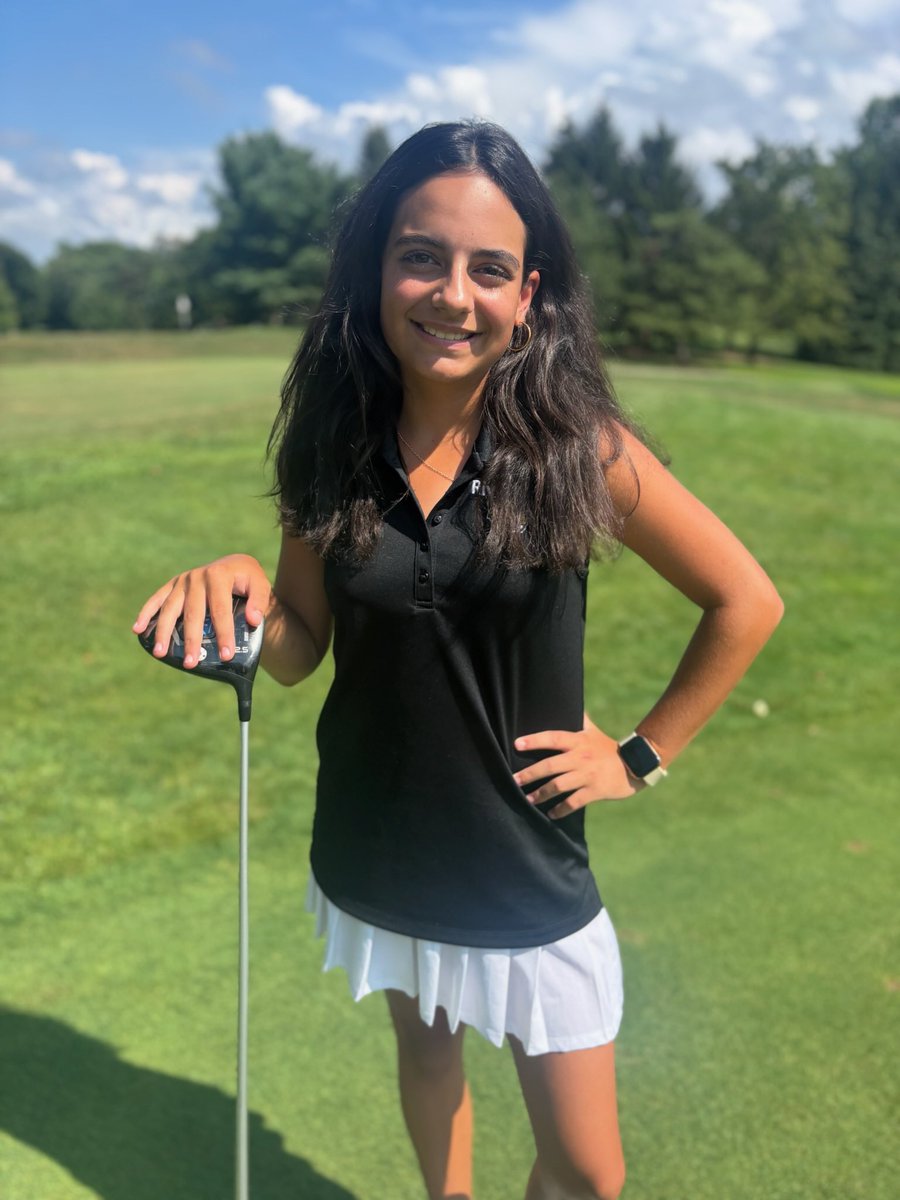 The girls team took 8th today in Sectionals out of 18 teams.  They improved immensely throughout the year! Freshman Morli Victor was just short of winning a tiebreaker for the 4th spot to make district’s individually. Great job!
Lows of the day:
Morli 89
Kaylee N. 90