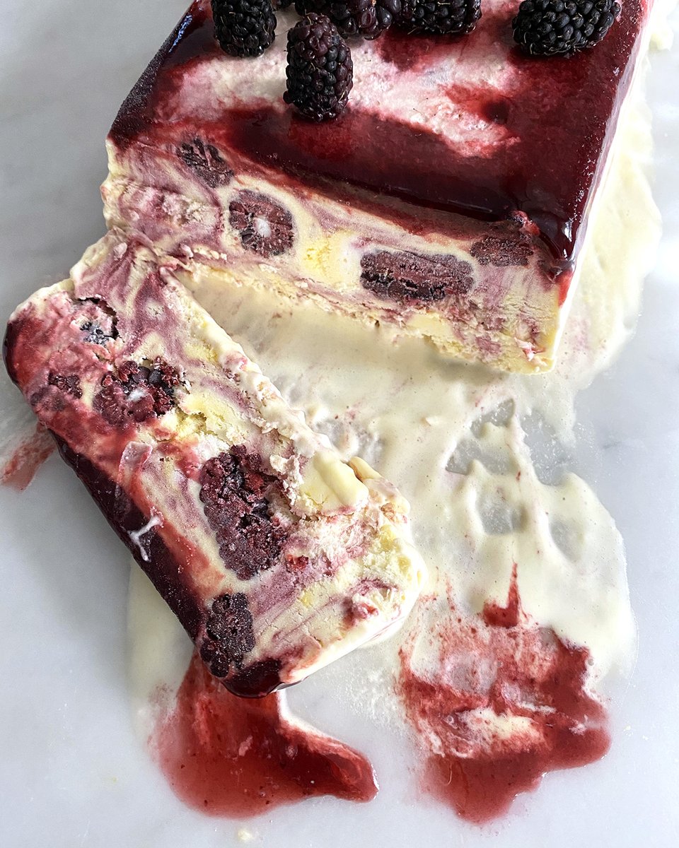 This indulgent dessert is super simple to make and you will savor every bite! The recipe for a  Blackberry Semifreddo just needs heavy whipping cream, egg yolks, sugar, &amp; frozen Oregon blackberries. 💜

oregon-berries.com/recipe/blackbe…

#oregonberries #blackberries #semifreddo