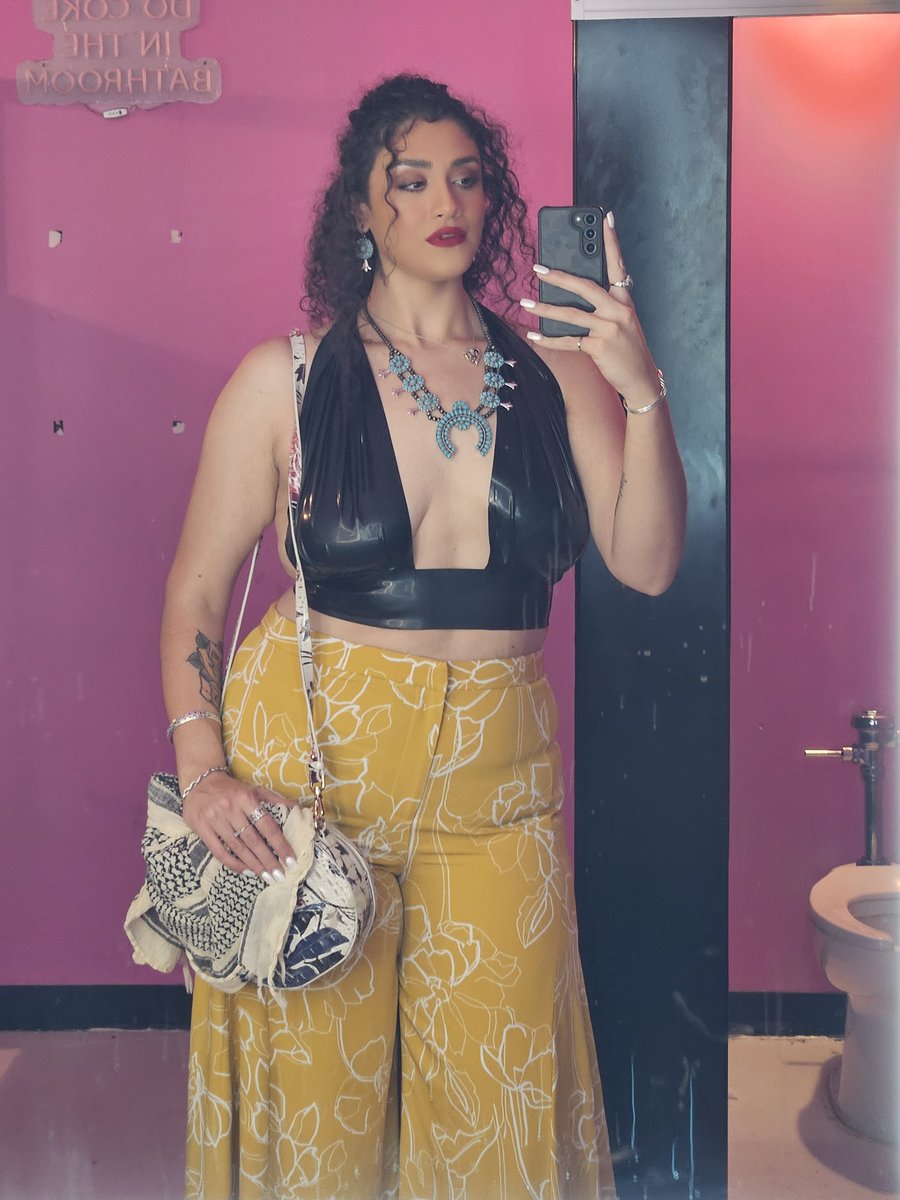 Good afternoon Kinky peeps 😊 Reminder I will be in Los Angeles this week. Email for sessions, must be deposit ready!😘

Amazonjoysessions@gmail.com