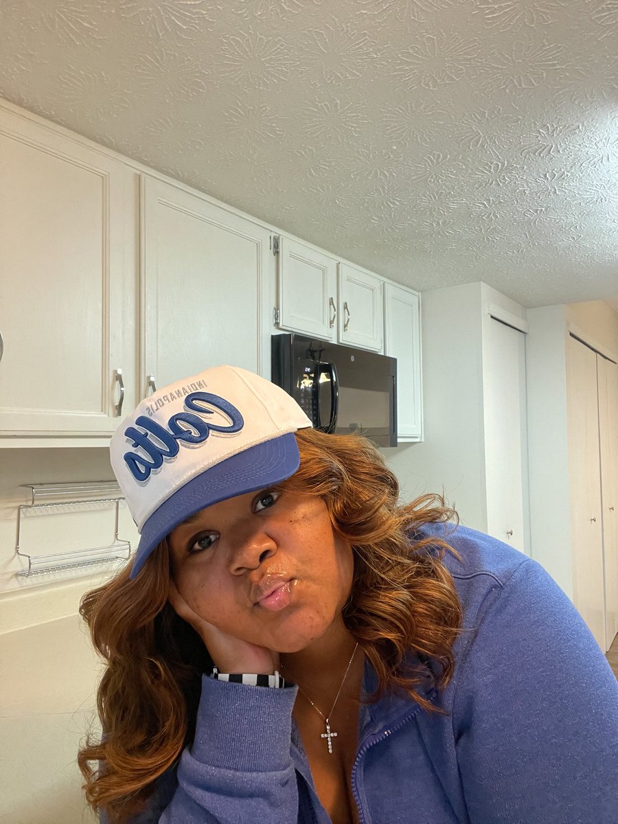 tayxwills's tweet photo. Got the cutest hat in the mail from my friend Kat at @FOCOusa 💙🥶 it’s my new favorite!
#teamFOCO #ForTheShoe https://t.co/pgtnEQ5ozn