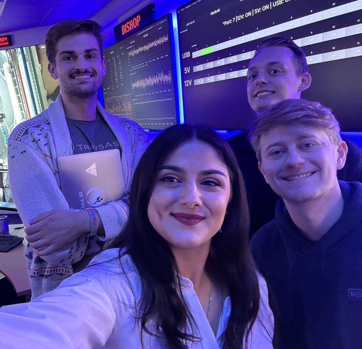 🛰️ISS MISSION - CAPTURE BAG INSTALLED AND DAQASTRA OPERATING🛰️

It was a successful first and second day for TransAstra on board the International Space Station!

Voyager's operational team and NASA's astronauts installed the Capture Bag payload onboard Voyager's Bishop Airlock.