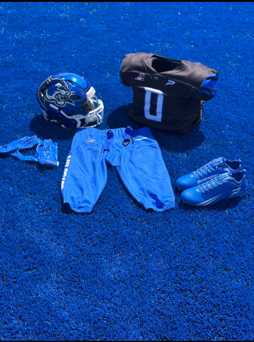 I’m very grateful to announce my second offer to play college football for <a href="/CSCwildcatsFB/">Culver Football</a>  and <a href="/CoachP_CSC/">Peyton Armstrong</a> 
I can’t wait to check out a game later this year!!  
#bluecollar  #feedthecats
 <a href="/iguerin/">Ian Guerin</a> <a href="/LouatTheState/">Lou Bezjak</a> <a href="/DBryant18/">De'Angelo Bryant</a> <a href="/QBHitList/">QBHitList.com</a> <a href="/QBUniverseQBU/">QBUniverse</a> <a href="/PerryOrth10/">Perry Orth</a> <a href="/GCA_FB/">Gray Collegiate Academy Football</a>