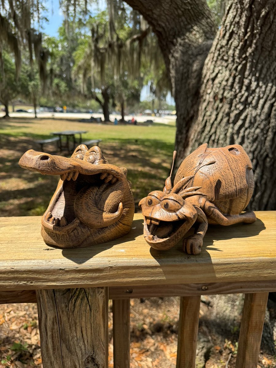 SatisfactualSC's tweet photo. Whenever Tiana’s Bayou Adventure launched I was disappointed that the ride signage and details were sadly lacking…so I decided to ‘imagineer’ a few things I wish they’d have done for the signs and log hood ornaments… #tianasbayouadventure https://t.co/8uwSIXzYGE