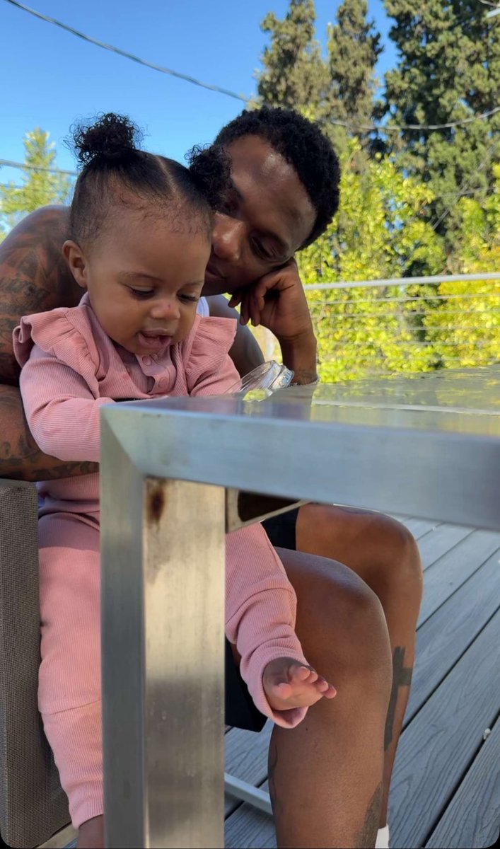 tochi1160887's tweet image. Morayo❤️🙌🏿🦅
#Bigwiz #Wizkid