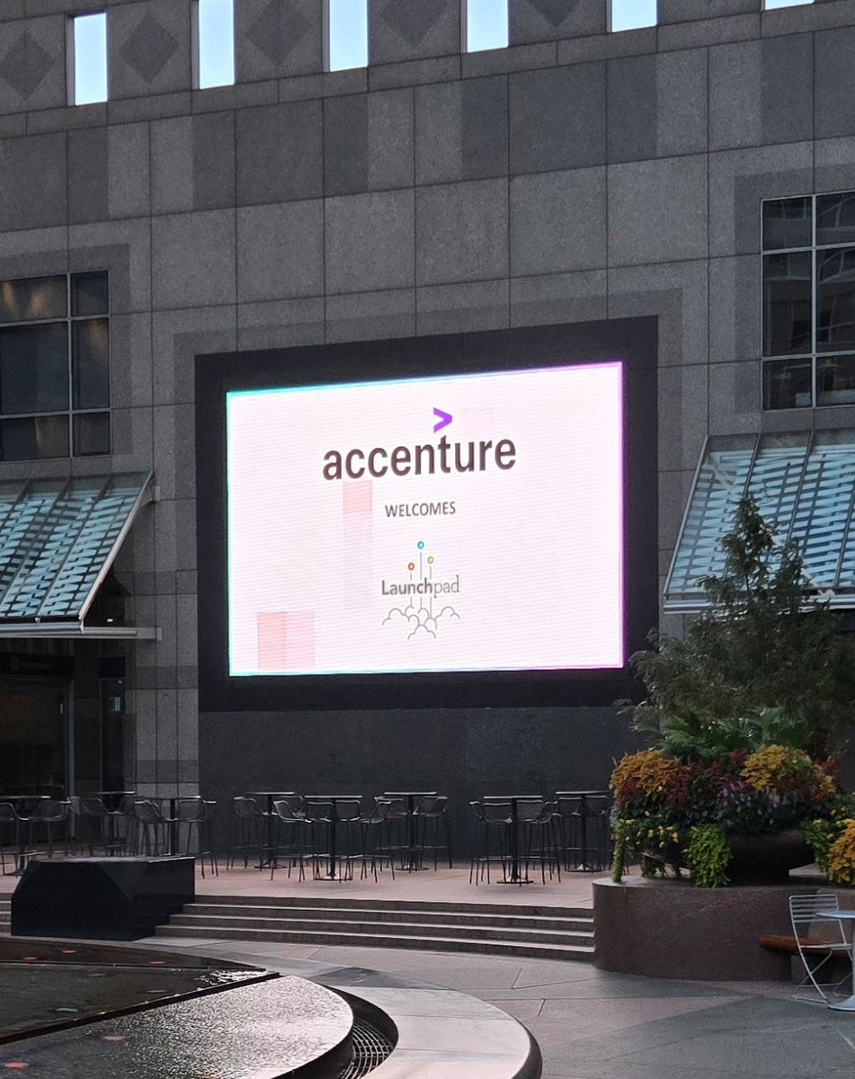 Jaime Higgins 🐙 🔜🛫 #ISTELive #EduGuardian tweet media