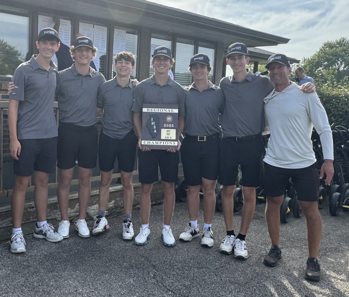 Deerfield Athletics tweet media