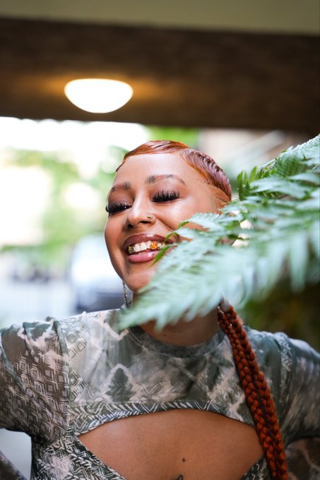 Obsessed with my grillz ✨ https://t.co/Z7Aa8Koinn