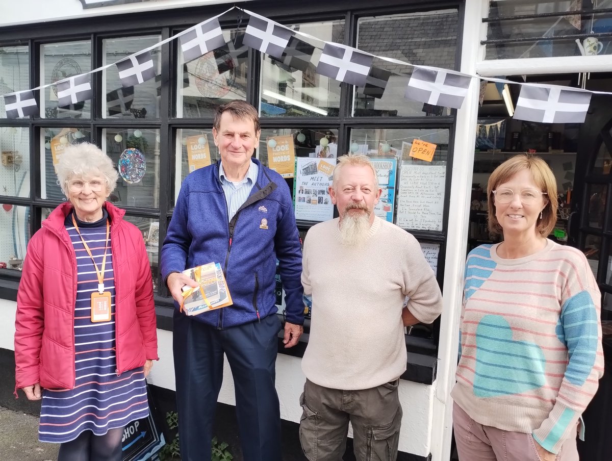 KatrinaRotgalve's tweet image. The Looe Festival of Words has really kicked off.The 1st pop-up of &apos;Meet the Author&apos; at WestLooeBookshop went well today. My local writers Pamela Vass, Rachel Waters &amp;amp; Jeremy Moorhouse  had a nice banter among themselves, signed their books,met the mayor, &apos;twas lovely @FlissZak