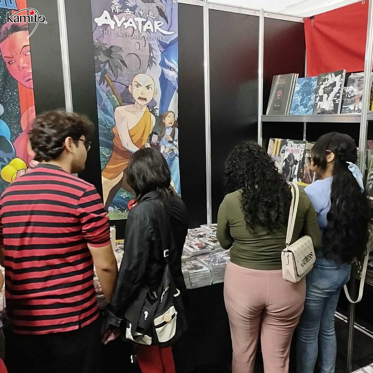 kamite_manga's tweet photo. 📚✨¡El #Kamitour en la #FILLM sigue con todo en Plaza de Armas Morelia! 🌟 📍
🚶‍♂️Ven a visitarnos y llévate a casa esas historias que tanto querías, desde los romances más tiernos hasta las aventuras de tus héroes favoritos. 📖 💖 https://t.co/MytFqLTlrX